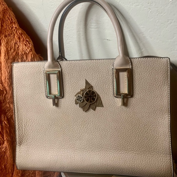 🦋⏰Bolso de cuero, color hueso, Grande.#BC45 - Picture 1 of 11